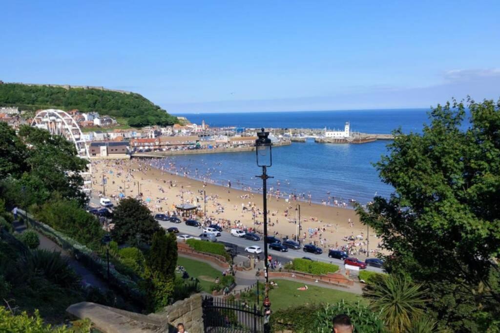 200 Year Old Large Townhouse With Sea Views Villa Scarborough Exterior foto